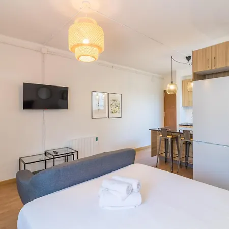 Bebarceloner Sant Andreu - Attic With Terrace דירה *