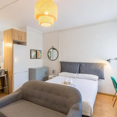 Bebarceloner Sant Andreu - Attic With Terrace ברצלונה