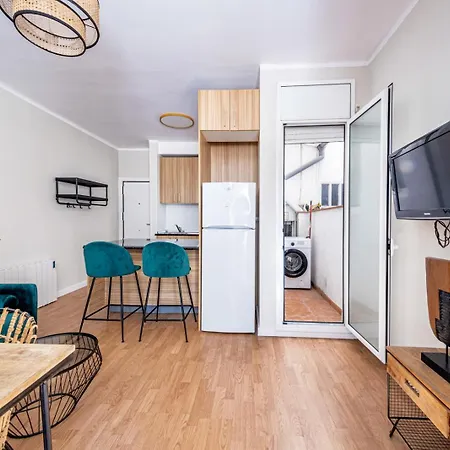 Bebarceloner Sant Andreu - Attic With Terrace דירה ברצלונה