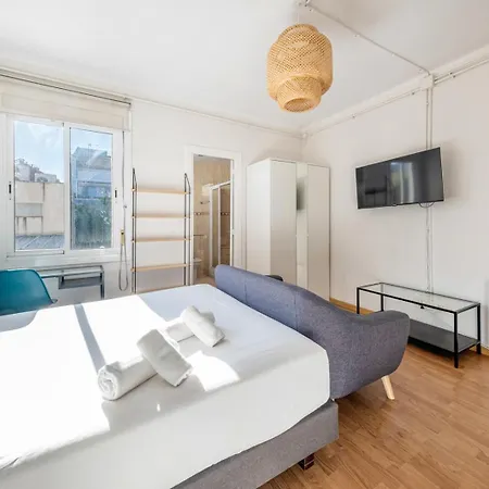 Bebarceloner Sant Andreu - Attic With Terrace *